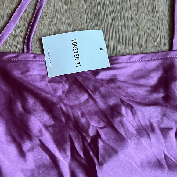 Forever 21: Satin mini dress - Picture 2 of 3